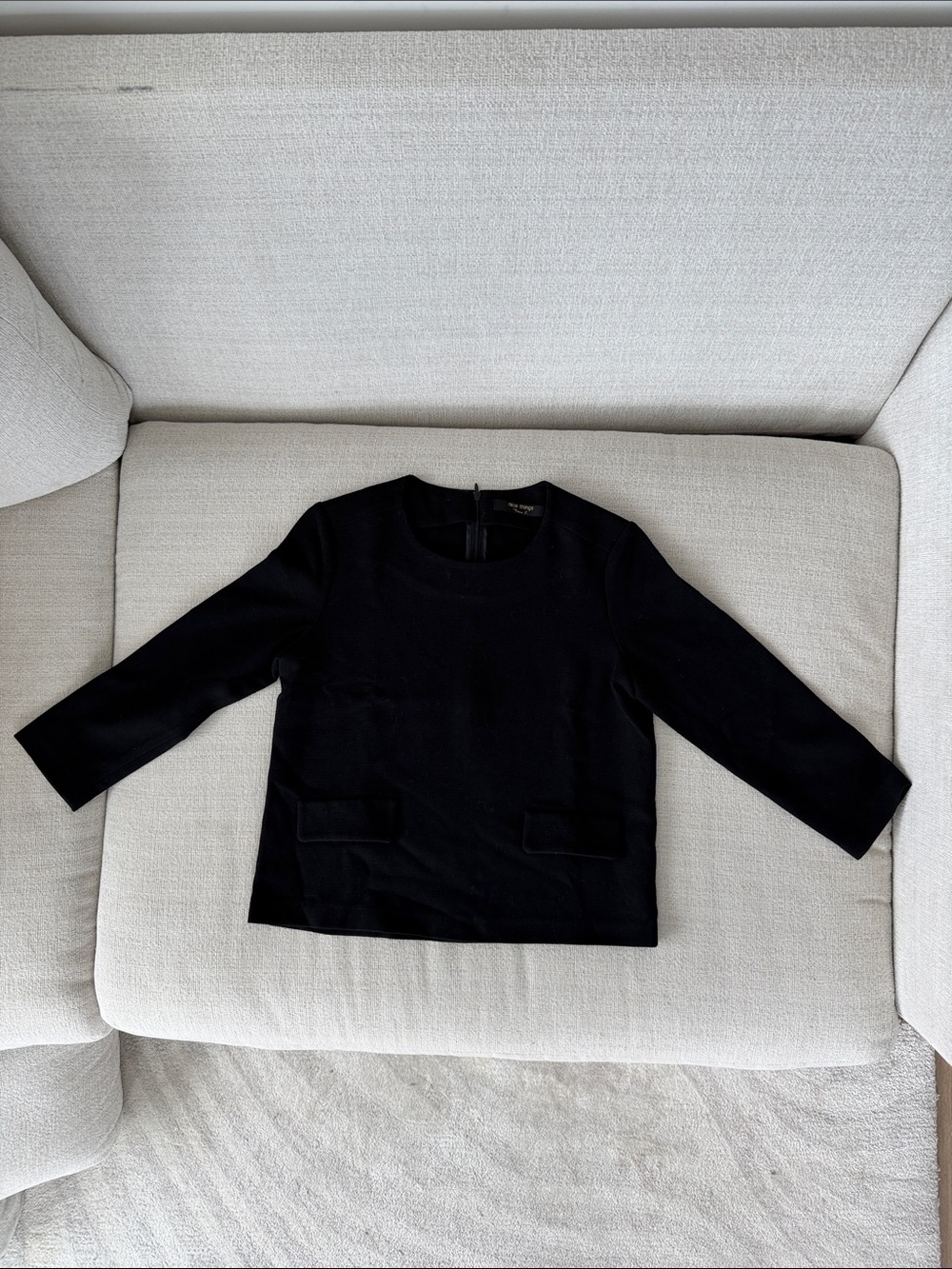 Women’s Black Long-Sleeve Crewneck Top